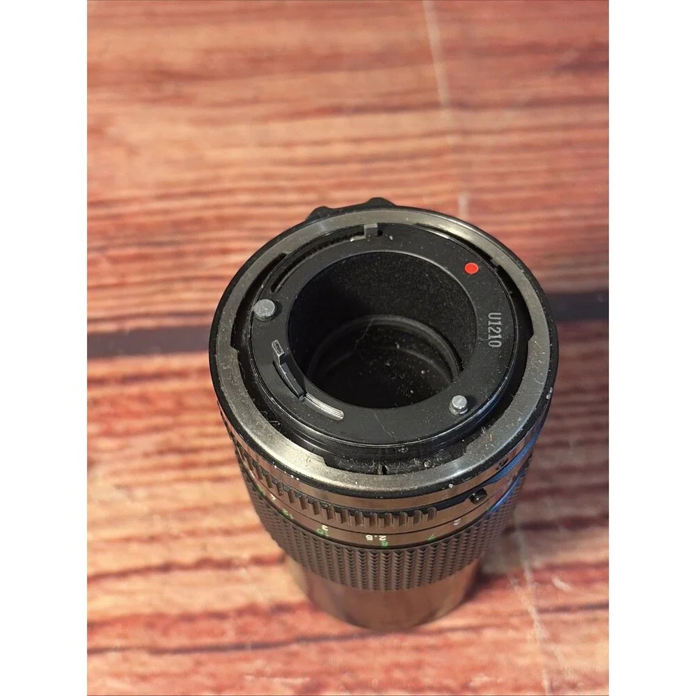 Canon FD Lens 135mm f/2.8 Lens Japan - FOR PARTS/REPAIR